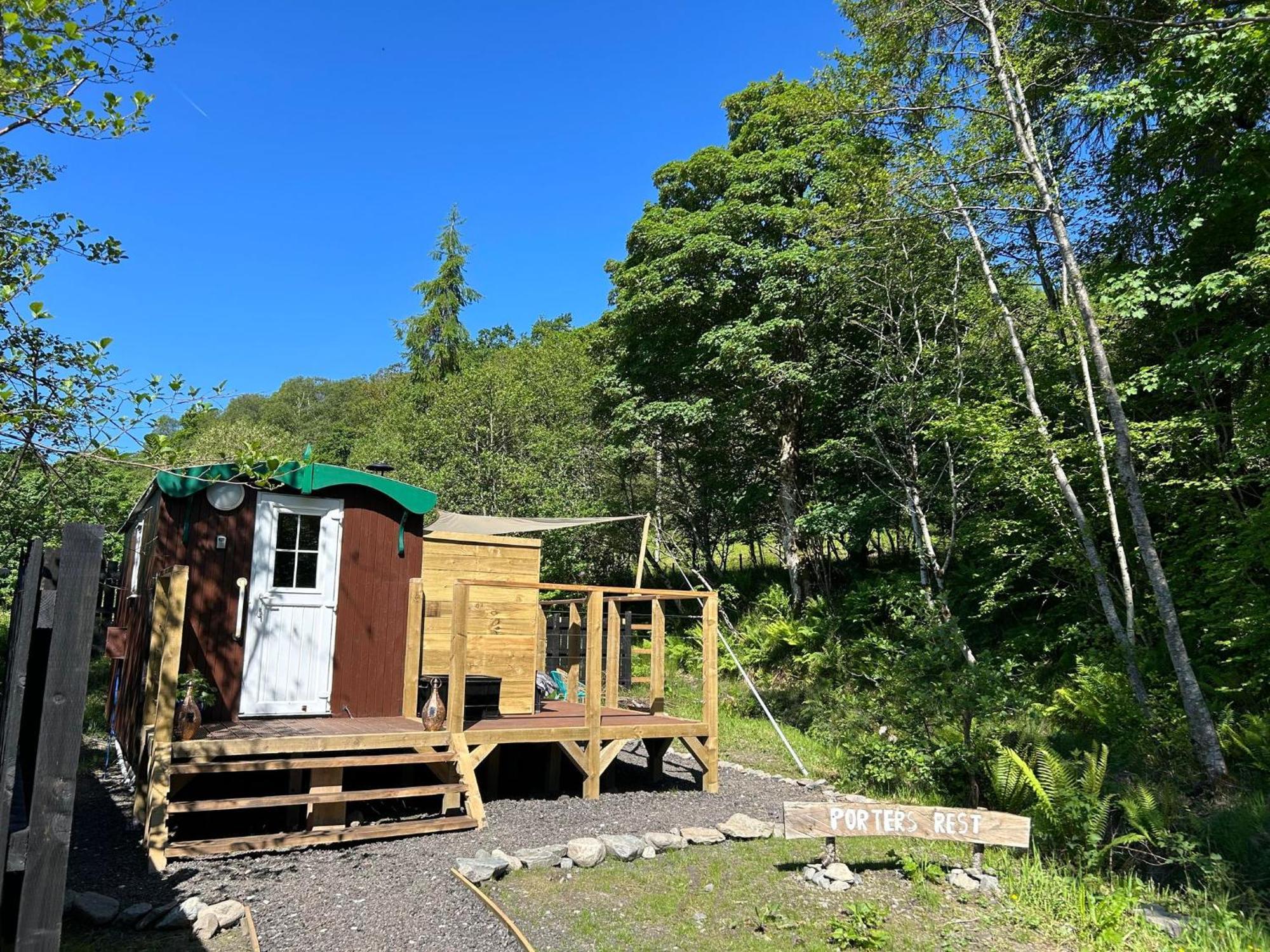 Appin Holiday Homes -Caravans, Lodges, Shepherds Hut And Train Carriage Stays Екстериор снимка