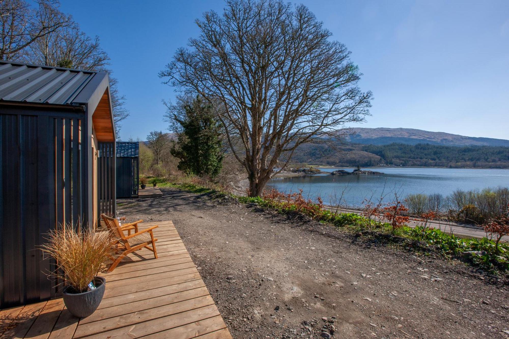 Appin Holiday Homes -Caravans, Lodges, Shepherds Hut And Train Carriage Stays Екстериор снимка