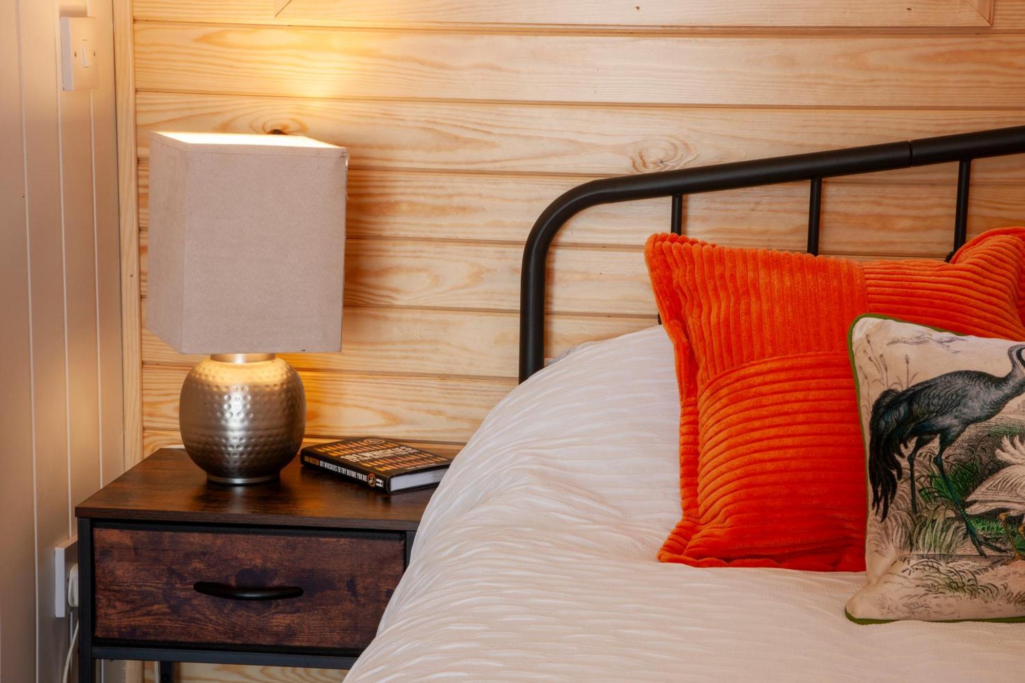 Appin Holiday Homes -Caravans, Lodges, Shepherds Hut And Train Carriage Stays Екстериор снимка