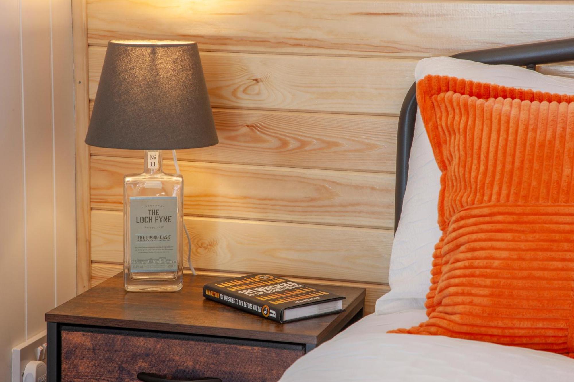 Appin Holiday Homes -Caravans, Lodges, Shepherds Hut And Train Carriage Stays Екстериор снимка