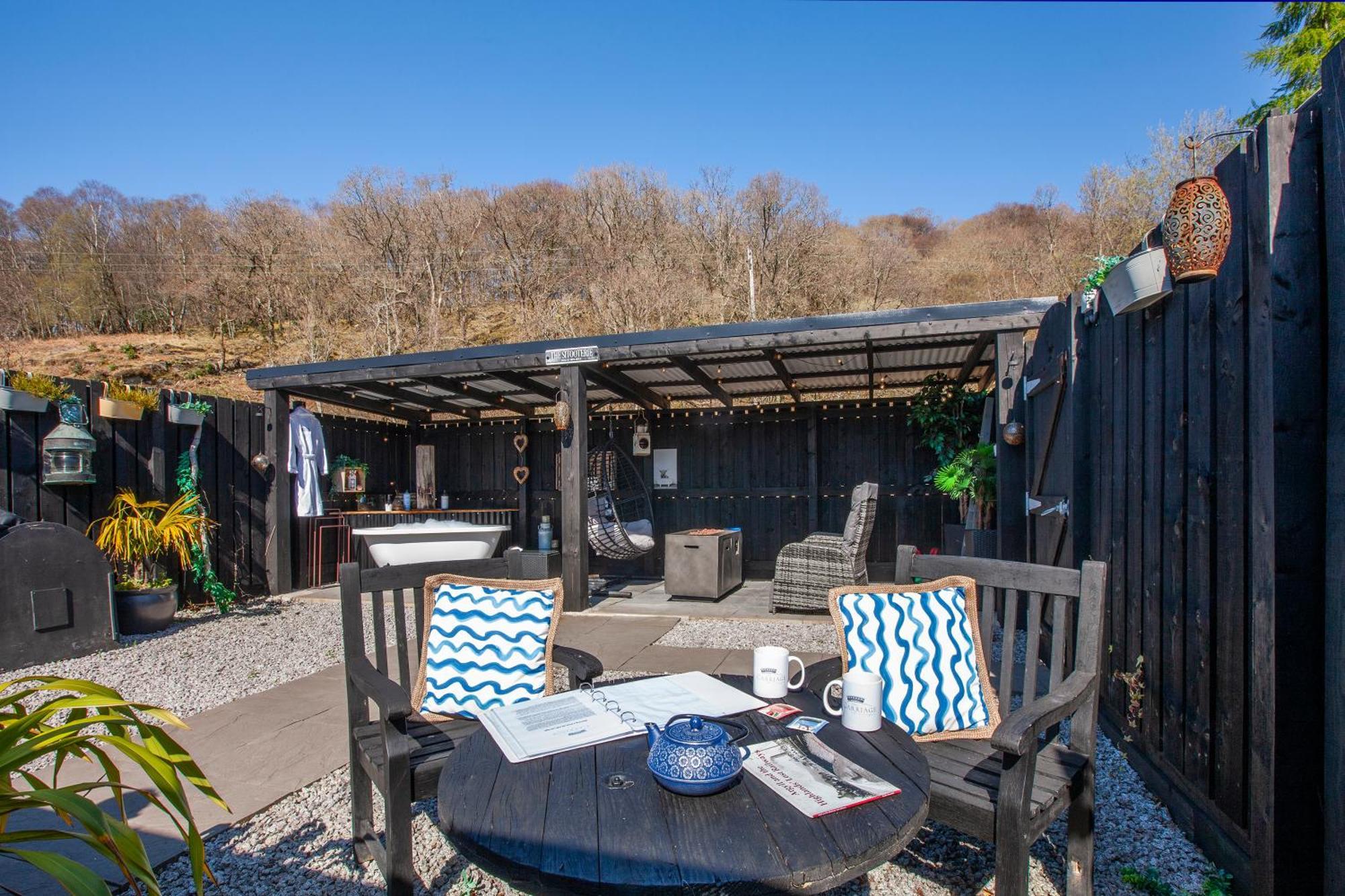 Appin Holiday Homes -Caravans, Lodges, Shepherds Hut And Train Carriage Stays Екстериор снимка